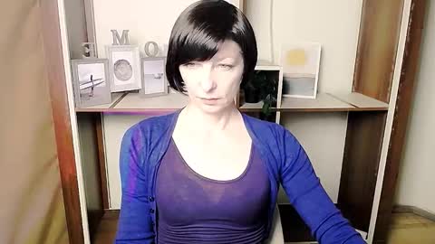 Angelina online show from February 2026 12:25:01 PM