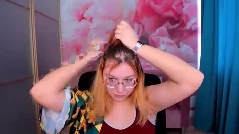 AngelinaLow online show from February 2026 12:53:02 PM