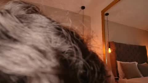 Snapshot of angelinarosss_ chatting on March 2025 11:31:02 PM   online show from March 2025 11:31:02 PM