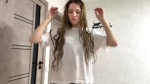 Snapshot of angelinaschachter chatting on April 2026 01:38:02 PM Nika online show from April 2026 01:38:02 PM