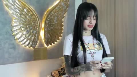 Angeline Smith  online show from October 2025 08:54:02 PM