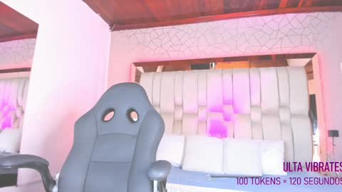 Snapshot of angelineheet chatting on January 2025 04:12:02 AM Angeline Heet online show from January 2025 04:12:02 AM