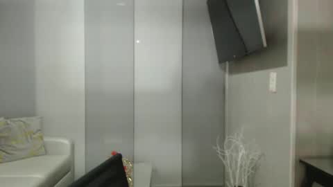 angelinna_12 online show from October 2025 04:33:01 AM