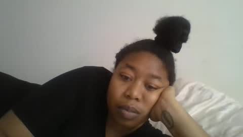 Snapshot of angeliquebelcaliz chatting on February 2025 02:14:02 PM angeliquebelcaliz online show from February 2025 02:14:02 PM