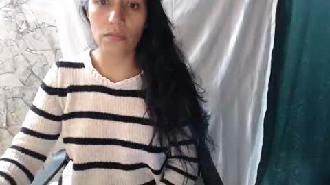 angela online show from November 2025 01:15:02 AM