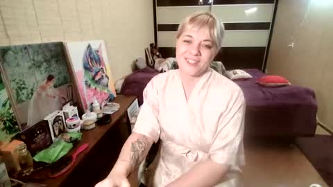 angelleah online show from November 2025 05:24:02 PM
