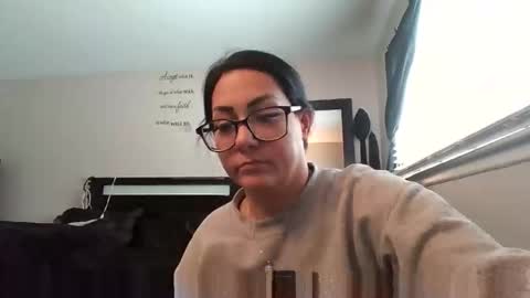 Angel Marie online show from December 2025 05:51:02 PM