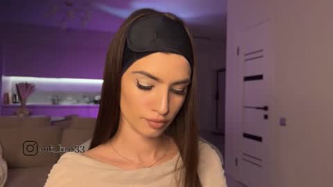 angelmi171 online show from October 2025 06:12:01 PM