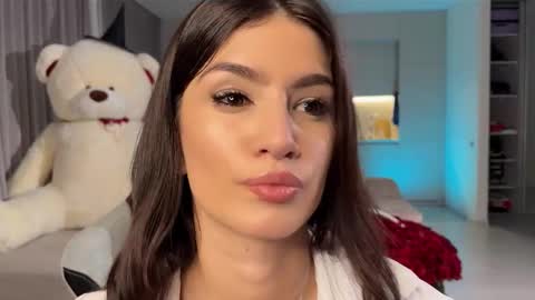 angelmi171 online show from November 2025 06:39:01 PM