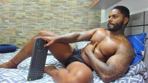 Snapshot of angelo_evans33 chatting on April 2026 10:45:01 PM angelo_evans33 online show from April 2026 10:45:01 PM