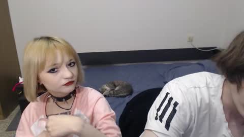 Snapshot of angelofporncouple chatting on March 2026 02:45:01 PM Eva online show from March 2026 02:45:01 PM