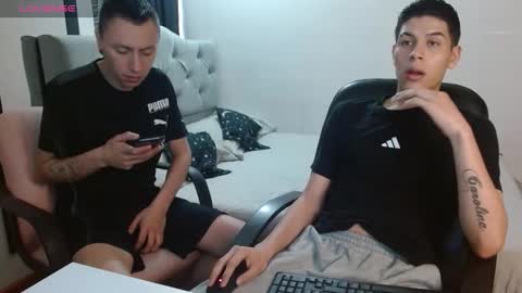 Snapshot of angeloo_666 chatting on November 2025 07:02:02 PM angeloo 666 online show from November 2025 07:02:02 PM