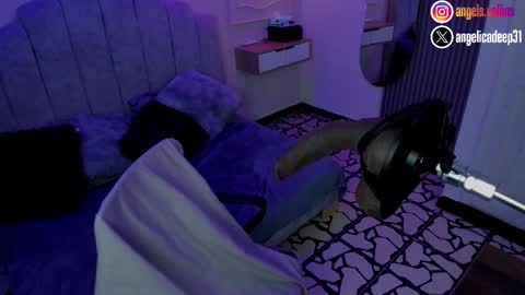 ANGELS online show from November 2025 09:29:02 PM