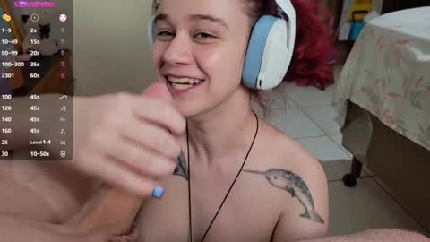 Snapshot of angels_fuck chatting on January 2025 12:22:02 AM Chau Mist online show from January 2025 12:22:02 AM