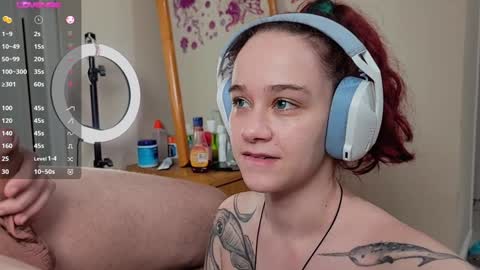 Snapshot of angels_fuck chatting on January 2025 12:46:01 AM Chau Mist online show from January 2025 12:46:01 AM