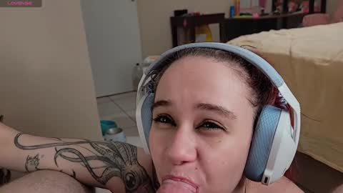 Snapshot of angels_fuck chatting on February 2025 01:41:02 AM Chau Mist online show from February 2025 01:41:02 AM