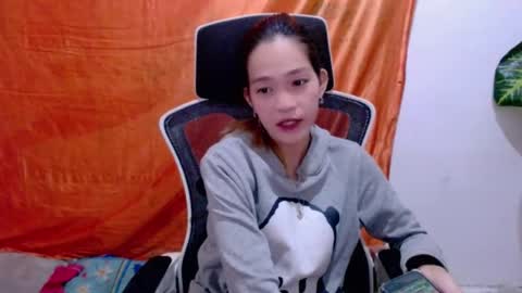 Snapshot of angelyn_slim chatting on July 2026 12:03:02 PM angelyn_slim online show from July 2026 12:03:02 PM