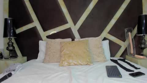 Snapshot of anghel_stone chatting on February 2025 06:06:01 PM Anghel Stone online show from February 2025 06:06:01 PM