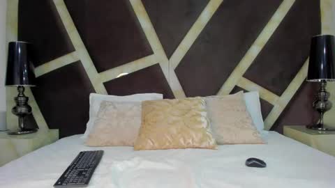 Snapshot of anghel_stone chatting on February 2025 12:37:01 PM Anghel Stone online show from February 2025 12:37:01 PM