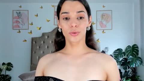 Anabella online show from April 2026 05:36:01 PM