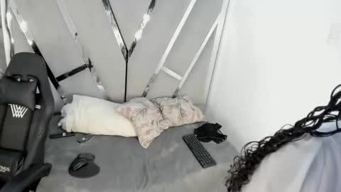 Snapshot of angiexht chatting on September 2025 02:00:02 PM angiexht online show from September 2025 02:00:02 PM