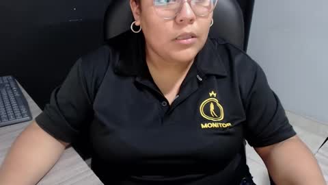 angy online show from September 2025 11:27:01 PM