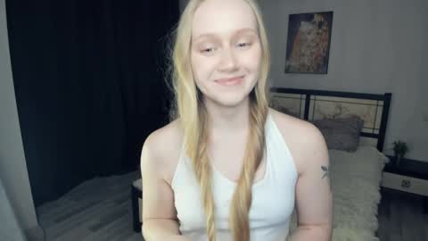 Snapshot of anhedney chatting on April 2026 07:45:01 PM Violet online show from April 2026 07:45:01 PM