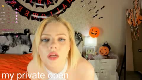 Snapshot of anika_heir chatting on October 2025 02:35:01 PM Alice online show from October 2025 02:35:01 PM