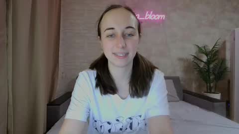 anikabloom online show from January 2025 05:05:02 AM