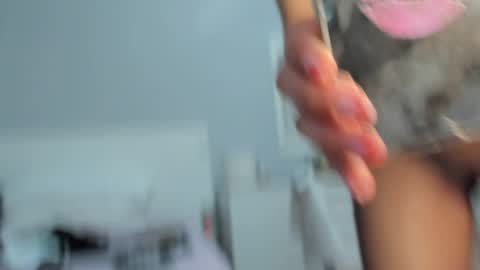 Luna online show from February 2025 09:45:02 AM