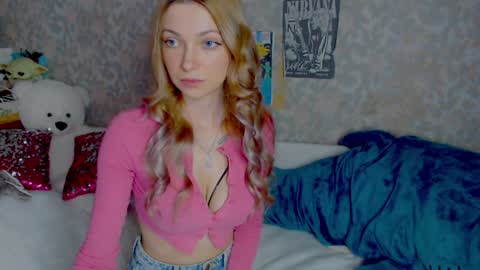 Snapshot of anita_moon_ chatting on January 2025 06:24:02 PM anita_moon_ online show from January 2025 06:24:02 PM