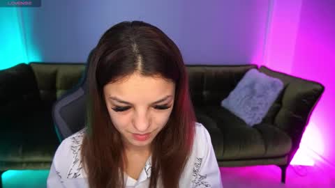 Anita online show from October 2025 06:13:02 AM