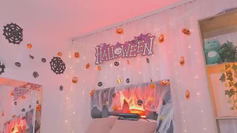 anitaglow online show from October 2025 05:03:01 PM