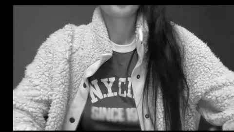 Anje online show from December 2024 04:09:01 PM