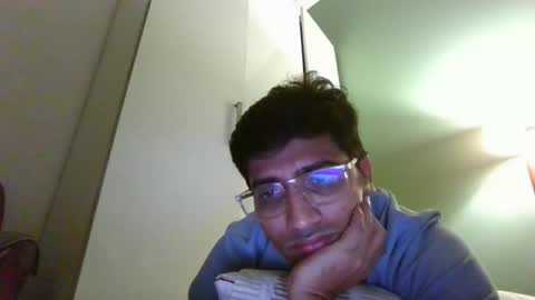 Slave looking for Mistress online show from October 2025 06:21:01 PM