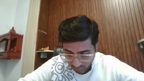 Slave looking for Mistress online show from February 2026 07:41:02 AM