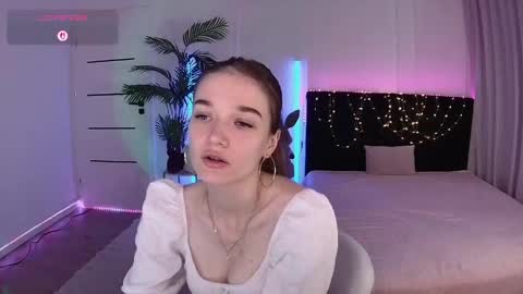ann_woood online show from May 2026 02:24:02 PM