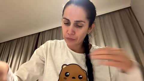 Snapshot of anna___25 chatting on November 2025 08:07:01 PM Anna online show from November 2025 08:07:01 PM