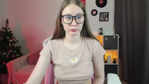 Snapshot of anna_belle3 chatting on January 2025 08:22:01 AM AnnaThe next stream is tomorrow online show from January 2025 08:22:01 AM