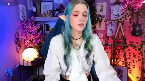 Violett online show from March 2025 03:13:02 PM