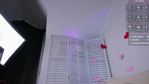 Anna online show from February 2025 12:43:02 PM