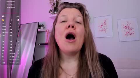 Anna online show from September 2025 05:53:02 AM