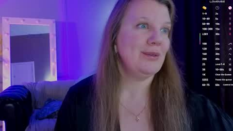 Anna online show from September 2025 10:06:02 AM