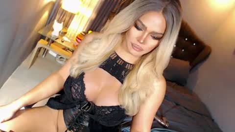 Snapshot of anna_mclaine chatting on June 2026 12:36:01 AM Miss Anna online show from June 2026 12:36:01 AM