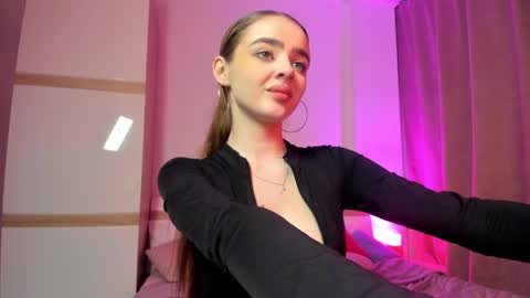 Anna online show from January 2025 06:07:01 PM