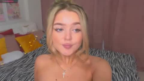 Snapshot of anna_nickol chatting on February 2026 08:05:01 PM Anna online show from February 2026 08:05:01 PM