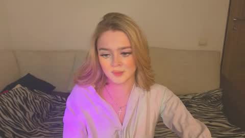 Snapshot of anna_nickol chatting on February 2026 06:28:02 PM Anna online show from February 2026 06:28:02 PM