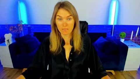 Snapshot of annabel_xxx chatting on September 2025 05:17:02 AM Annabel online show from September 2025 05:17:02 AM