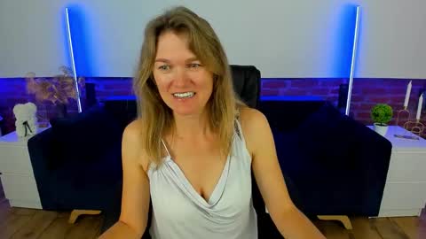 Snapshot of annabel_xxx chatting on September 2025 05:46:01 AM Annabel online show from September 2025 05:46:01 AM