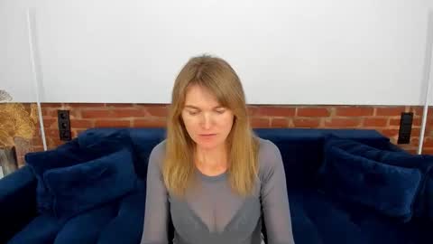 Snapshot of annabel_xxx chatting on October 2025 04:08:01 PM Annabel online show from October 2025 04:08:01 PM